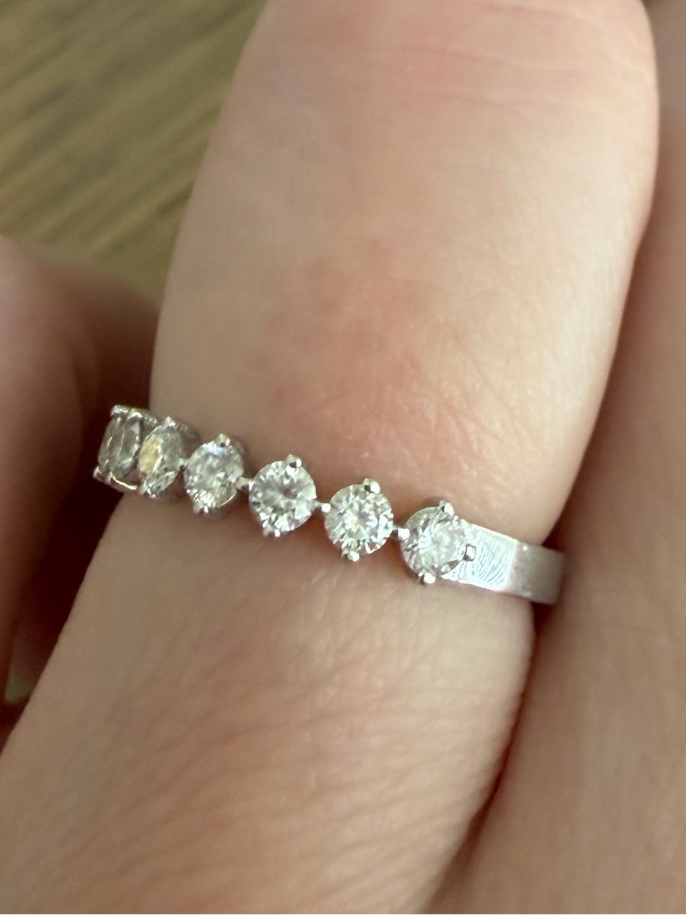 14k White Gold Round Natural Diamond Band  5 1/4 - Picture 4 of 10